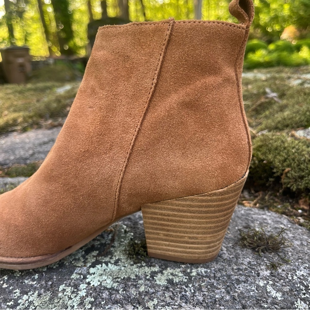Dolce Vita Rila Cognac Brown Suede Block Heel Ankle Boots Size 6.5 - Picture 7 of 16